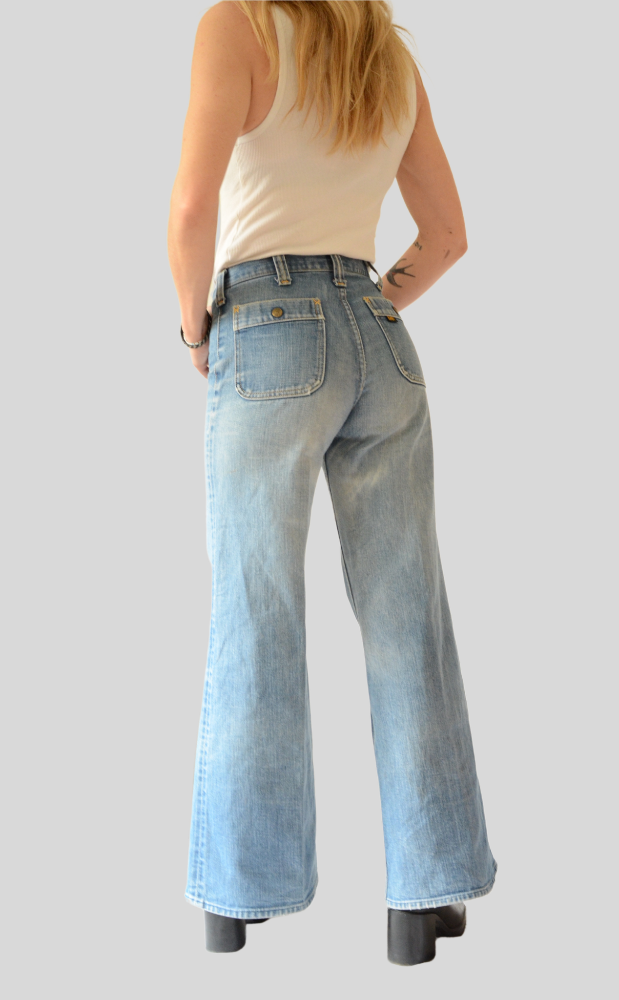 Vintage 70s high waisted flare LEE jeans (W30/L34 vintage size)