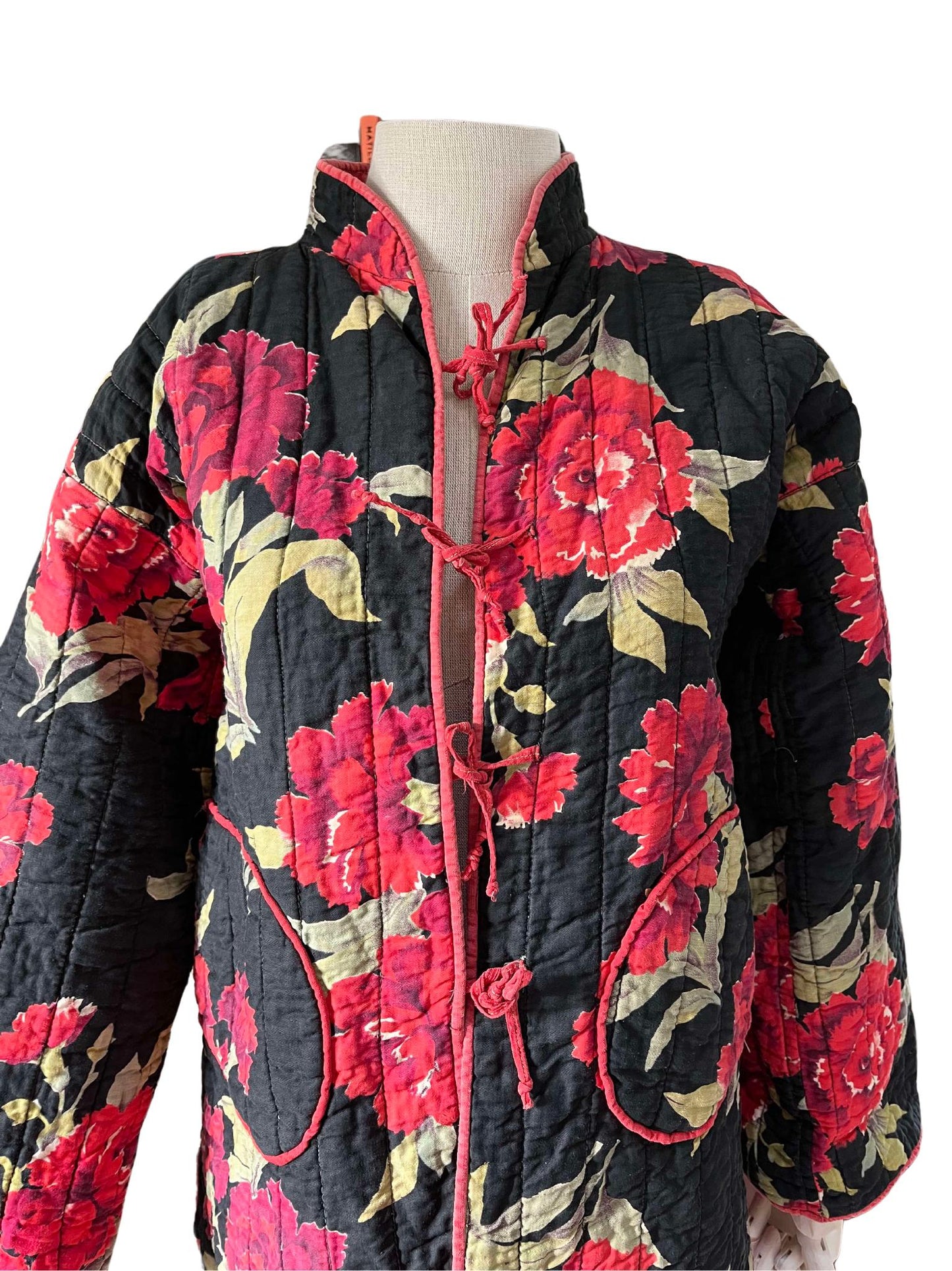 Vintage floral quilted jacket XS small