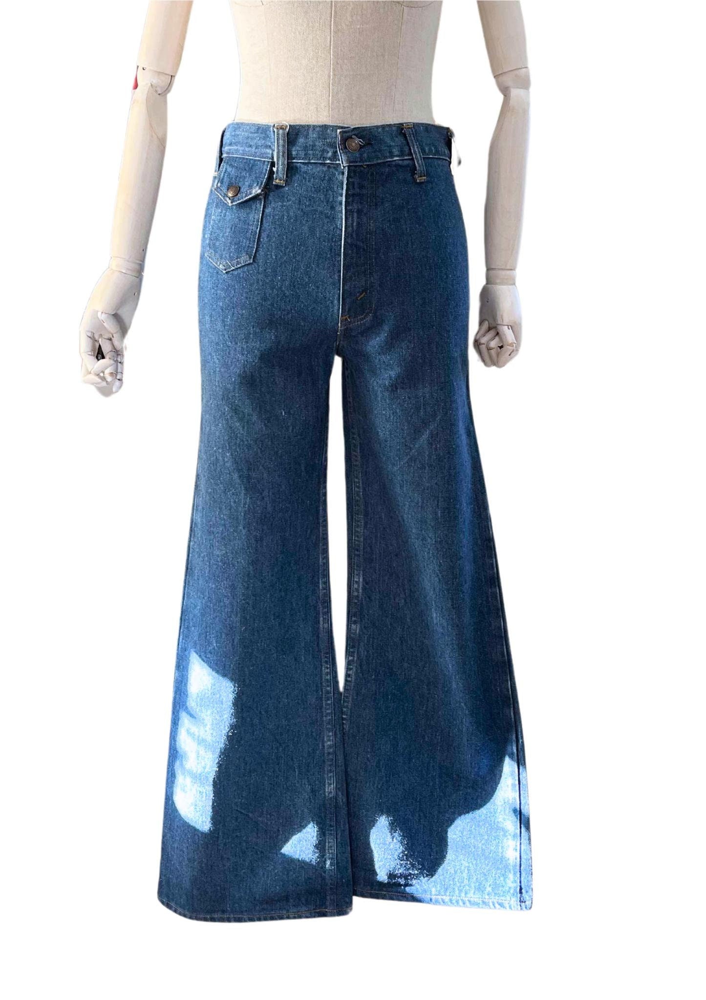 Vtg 70s Levi's jeans Denim Flares high waist bell bottoms - W28-29